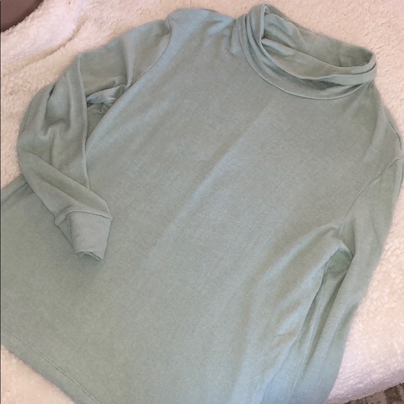 Stars Above Sweater - Picture 1 of 3